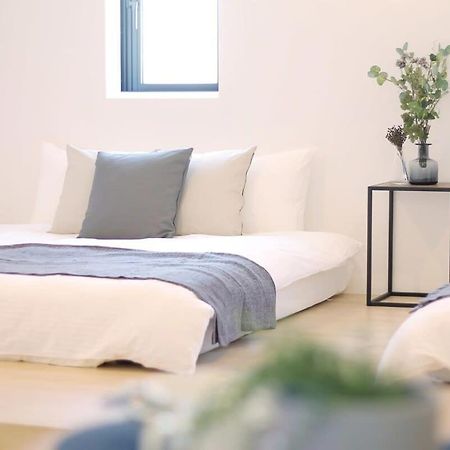 Bhotel Heiwaodori 902 - Huge Apt In Famous Hiroshima Dori For 6P Buitenkant foto