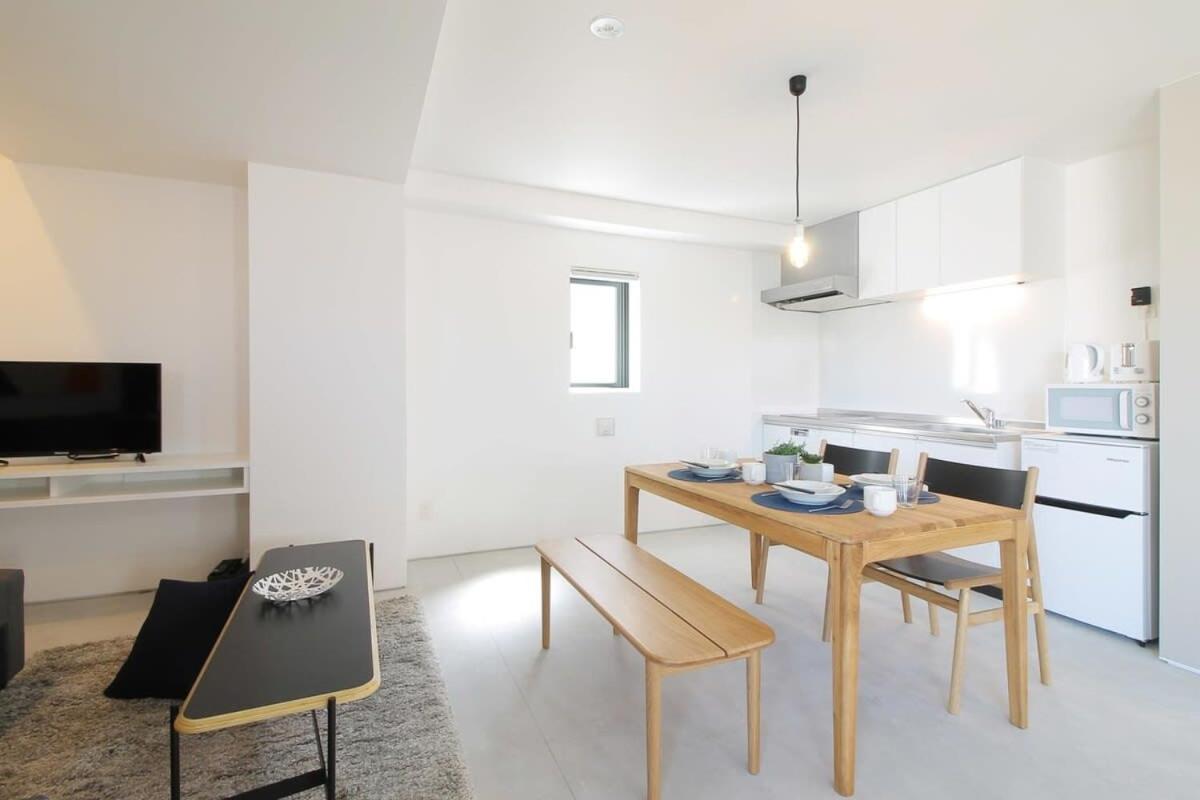 Bhotel Heiwaodori 902 - Huge Apt In Famous Hiroshima Dori For 6P Buitenkant foto